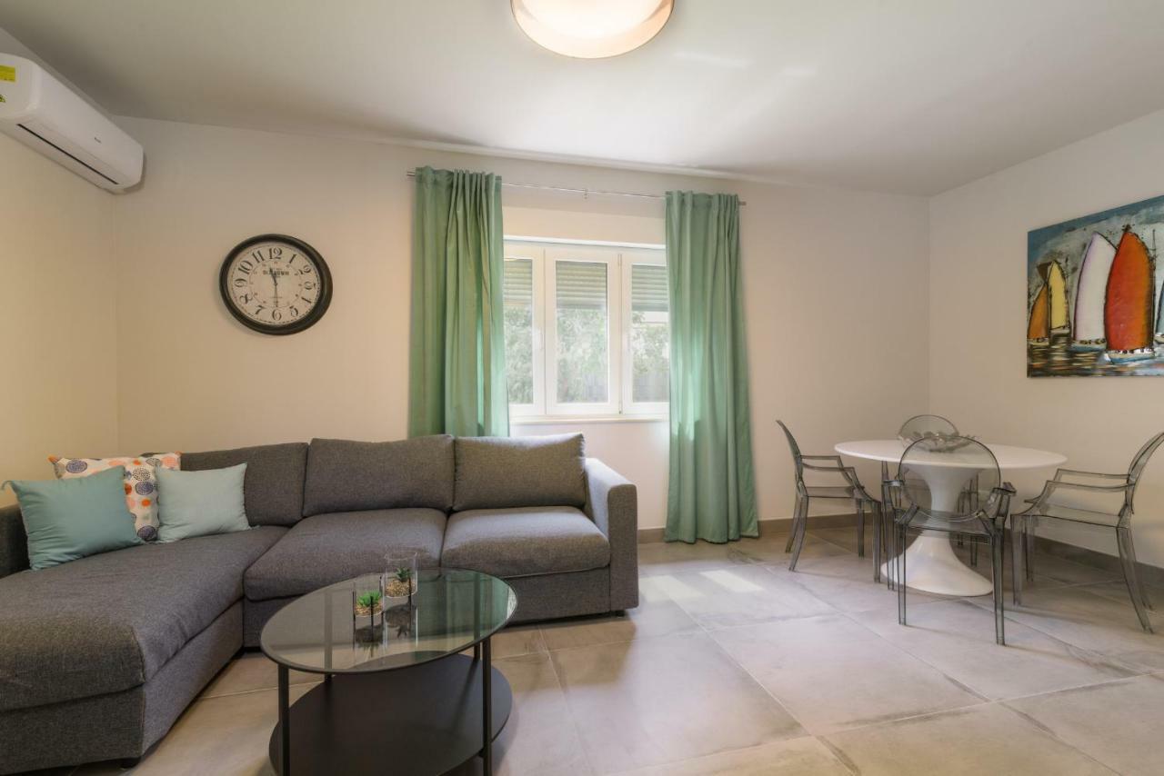 Villa Gala Trogir Exteriör bild